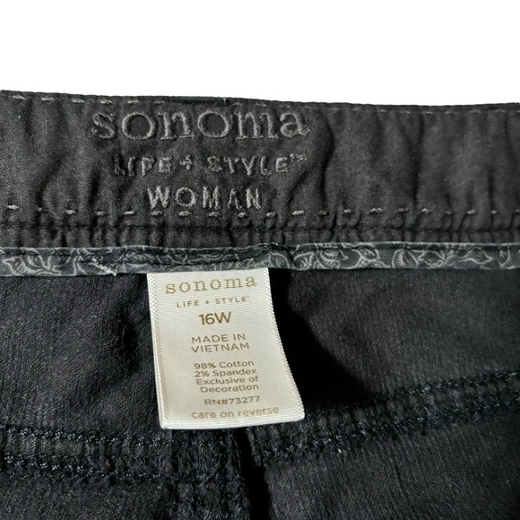 Sonoma Woman Black Corduroy Bootcut Pants Women's Size 16W - Picture 3 of 13